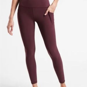 Athleta Salutation Stash Pocket 7/8 Legging Spiced Cabernet